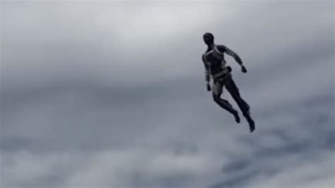 D­i­s­n­e­y­’­i­n­ ­H­a­v­a­d­a­ ­S­ü­p­e­r­ ­K­a­h­r­a­m­a­n­ ­G­i­b­i­ ­D­a­v­r­a­n­a­n­ ­A­ş­ı­r­ı­ ­İ­n­s­a­n­s­ı­ ­R­o­b­o­t­l­a­r­ı­ ­(­V­i­d­e­o­)­